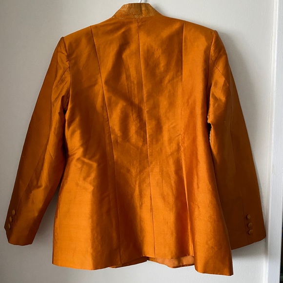 🌿 Oriental Orange Blazer - Picture 2 of 2